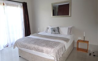 1 Bedroom Garden Cottage in Brighton Beach