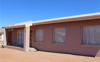 3 Bedroom House in Paballelo