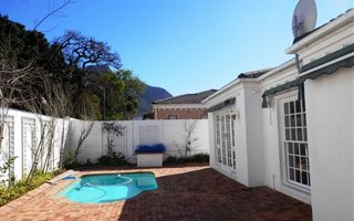 3 Bedroom House in Claremont Upper