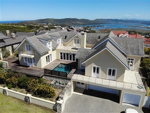 6 Bed House in Pezula Private Estate