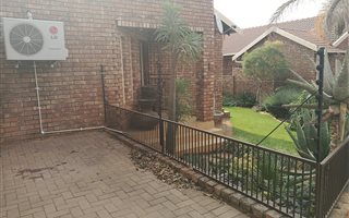 3 Bedroom Townhouse in Florauna