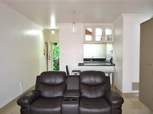 2 Bed Apartment in Westridge