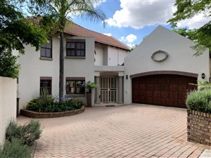 4 Bed House in Waterkloof Ridge