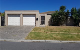 3 Bedroom House in Parklands
