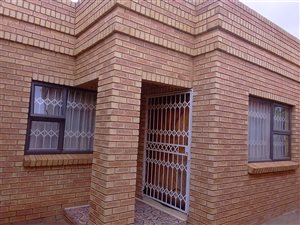 2 Bed House in Evaton West