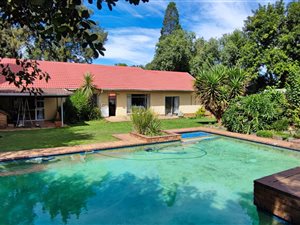 4 Bed House in Brackendowns