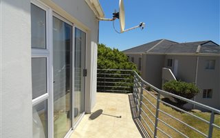 2 Bedroom Apartment in Vredehoek