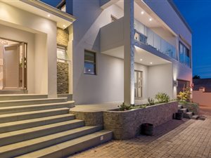 4 Bed House in Heldervue