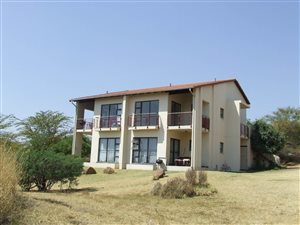 2 Bed Apartment in Jackal Creek Golf Estate