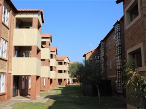 2 Bed Apartment in Onverwacht