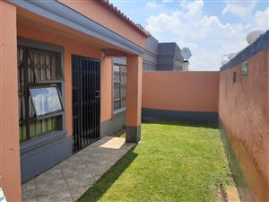 5 Bed House in Pimville