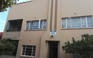 350 m² Commercial space in Kenilworth