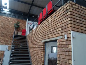 306 m² Industrial space in Bartlett