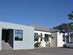 320 m² Office Space in Beacon Bay