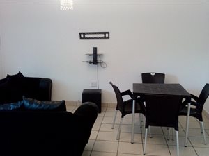 2 Bed Apartment in Humewood