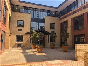 315 m² Commercial space in Weltevreden Park