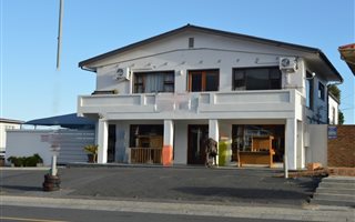 8 Bedroom Flat in Kleinmond