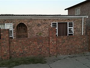 4 Bed House in Jarman