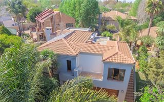 4 Bedroom House in Centurion Golf Estate