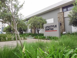 3 Bed Apartment in Modderfontein