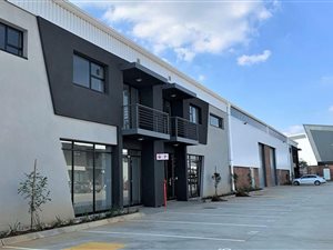1009 m² Industrial space in Louwlardia