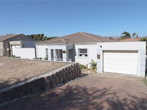 2 Bed House in Protea Heights