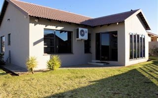 3 Bedroom Duet in Shellyvale