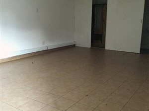 Bachelor apartment in Bramley