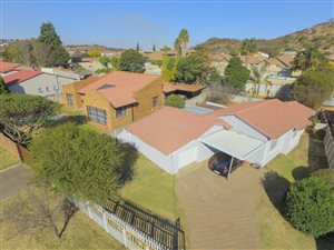 3 Bed House in Suideroord