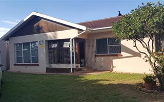 4 Bedroom House in Woodlands