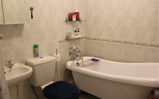 2 Bedroom Townhouse in Primrose Hill