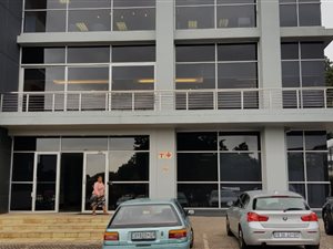 96 m² Office Space in Bedfordview