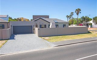 3 Bedroom House in Milnerton Ridge