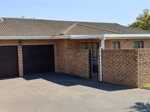 3 Bed Simplex in Manors