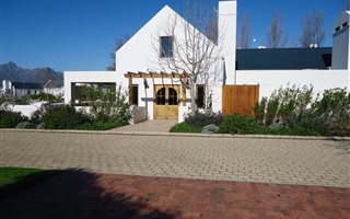 3 Bedroom House in Vlottenburg