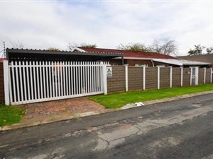 3 Bed House in Sophiatown