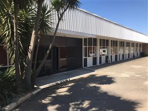 2500 m² Industrial space in Kew