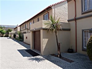 2 Bed Townhouse in Edenglen