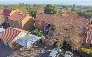 2 Bedroom Townhouse in Theresa Park
