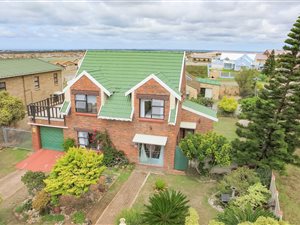 3 Bed House in Jeffreys Bay