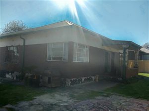 4 Bed House in Haddon