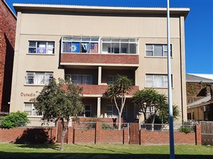 2 Bed Apartment in Humewood