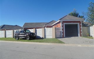 3 Bedroom House in Charlo