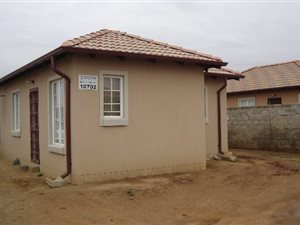 3 Bed House in Nellmapius