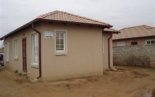 3 Bedroom House in Nellmapius