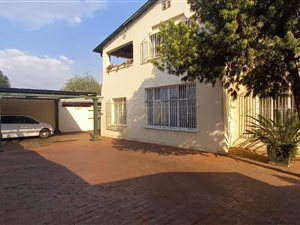 10 Bed House in Colbyn