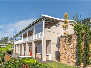 4 Bed Townhouse in Assagay