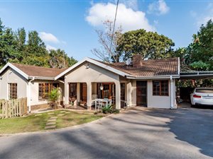 3 Bed House in Padfield Park