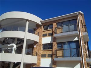107 m² Office Space in Diaz Beach