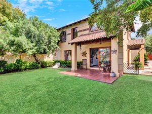 3 Bed Townhouse in Lonehill
